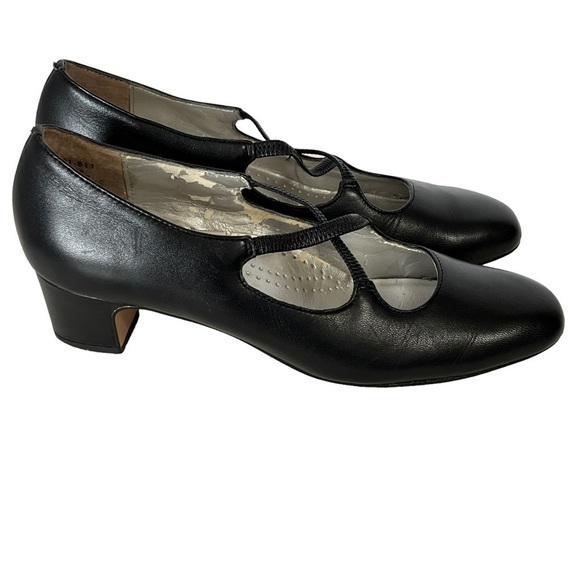 Trotters Jamie Black Leather Cross Strap Pumps Size 7 SS (Narrow) - Picture 3 of 16